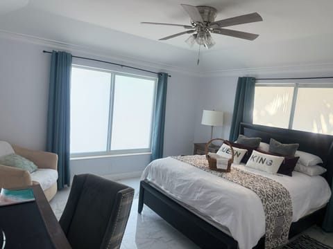 Largest room bedroom #2 Starfruit suite