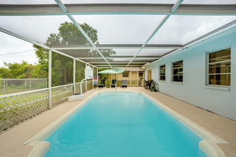 Venice Vacation Rental | 3BR | 2BA | 1,672 Sq Ft | 1 Step to Enter