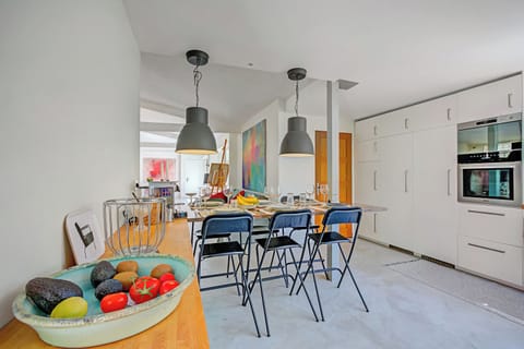 Kitchen and dining area