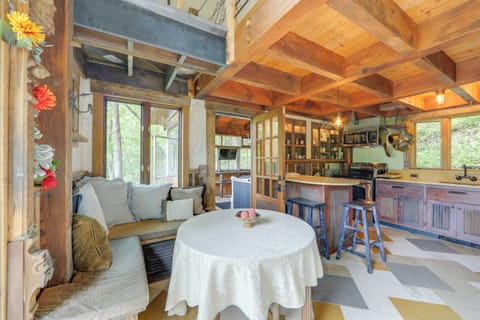 Dining Area | 1st Floor