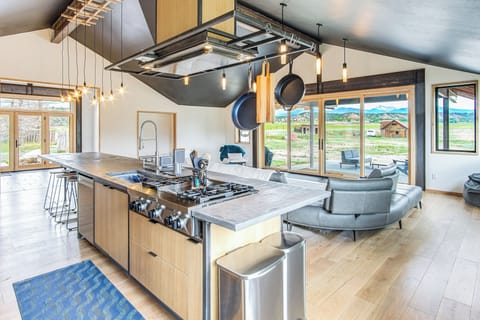 Kitchen | 1st Floor | Drip Coffee Maker | Blender | Cooking Basics