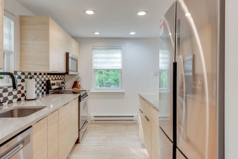 Kitchen | Keurig Coffee Maker | Dishwasher | Main Level