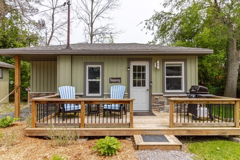 West Lake Cottages - Waupoos Lodge