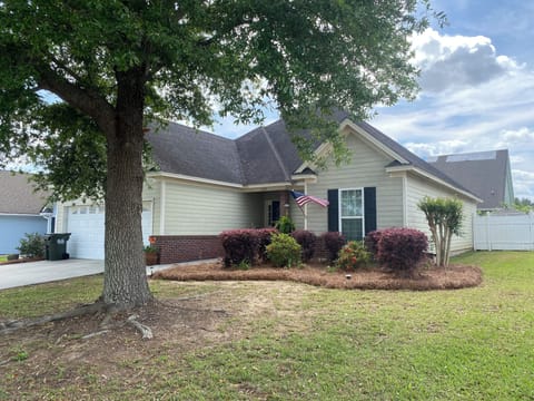 Exterior of the home. Guest parking in the driveway or street up to 2 cars. 