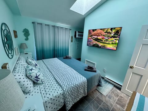 King size bed