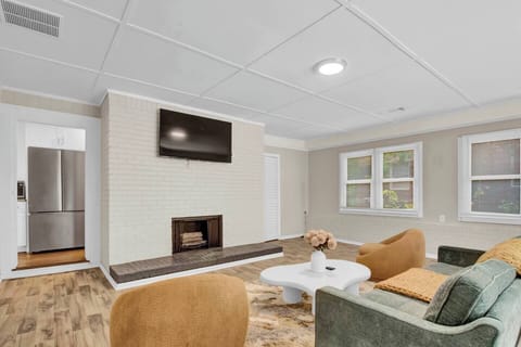 7966048f-be99-401a-baee-fe3efc4492bb