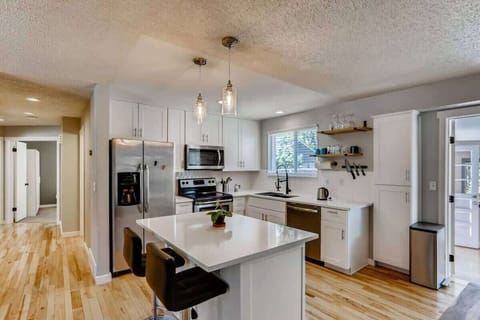 View of the fully stocked kitchen 