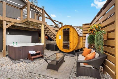 Private Outdoor Oasis