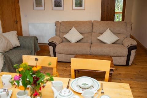 Sitting room with two two seater sofa