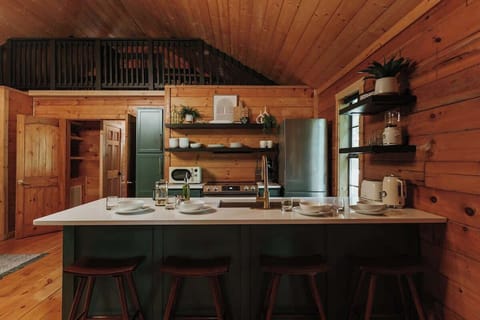 Plenty of dishes, bar stool seating to enjoy a great meal together