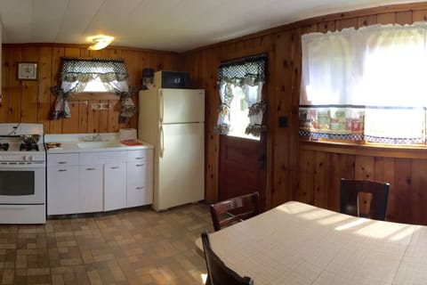 Kitchen (1)