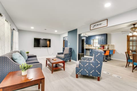 Riverdale Vacation Rental | 5BR | 3BA | Stairs Required | 2,800 Sq Ft