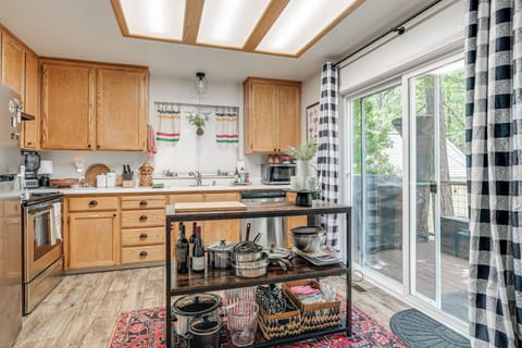 Kitchen | Cooking Basics | Complimentary Spices | 1st Floor