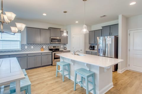 Kitchen | Free WiFi | 2-Story Unit