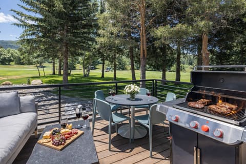 Enjoy BBQ'ing in the summer while watching golfers on the course!