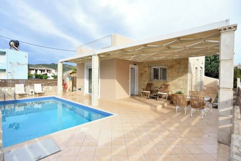 Peaceful Getaway with Private Pool Access