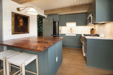 Everything you need to feel at home, right here in the heart of the kitchen