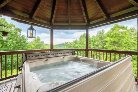 Change of Attitude's bubbling hot tub