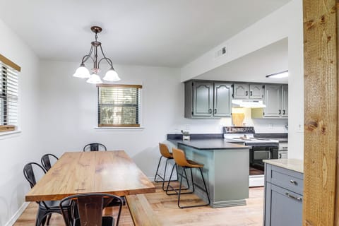 Dining Area | 1st Floor