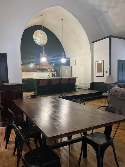 dcdf04a5-d627-4c37-b3ef-a185cdf03892