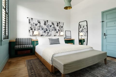 Unit w/ King size bed