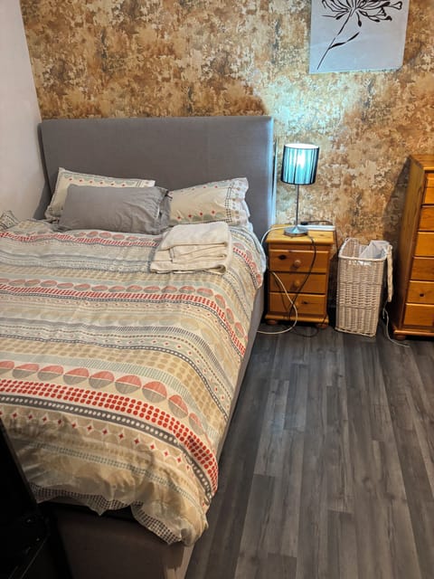 King size bed