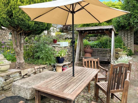 Sitting-out-area | Cottage at Brathen, Greystoke