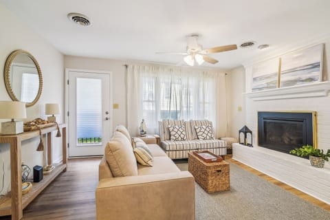 Floor Plan,Den,