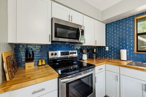 A beautiful kitchen remodel makes it a joy to spend some time cooking or just making a cup of coffee