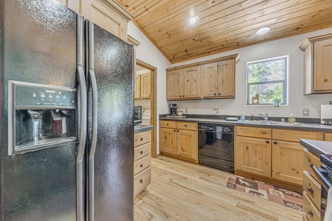 Kitchen | Cooking Basics | Drip Coffee Maker