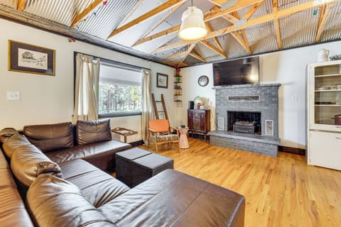 Woodland Park Vacation Rental | 2BR | 1BA | 1,200 Sq Ft | Half Step to Access