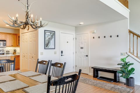 Dining Area | Dishware & Flatware | Central A/C & Heat | 1st Floor