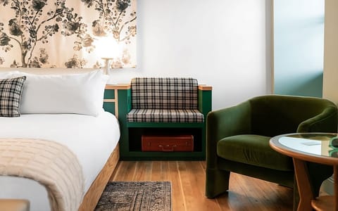 Unit w/ King size bed