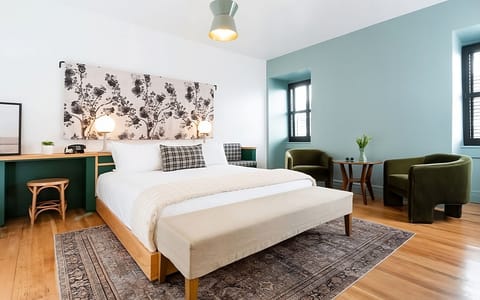 Unit w/ King size bed
