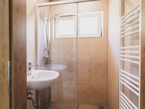 Chalet Carina by we rent - Chalet with private garden & sauna Apartment in Zell am See