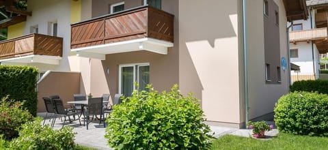 Chalet Nathalie by we rent - Holiday home with sauna & garden Apartment in Zell am See