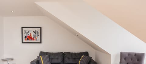 Living Room / Lounge