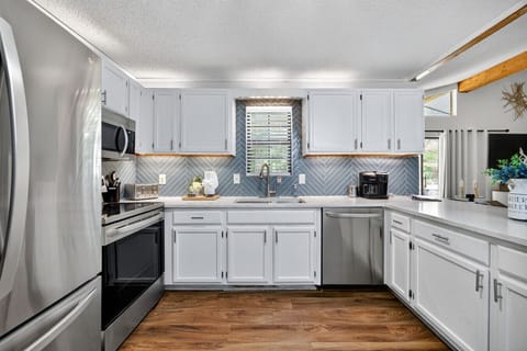 Fully Equipped Kitchen | Stainless Steel Appliances | Bright & Spacious Design