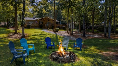 Backyard | Fire Pit w/ Adirondack Chairs | Spacious Lawn for Gatherings