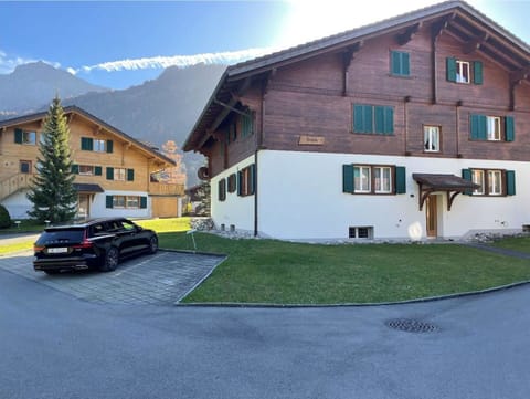 House, Home, Cottage, Paint, Driveway