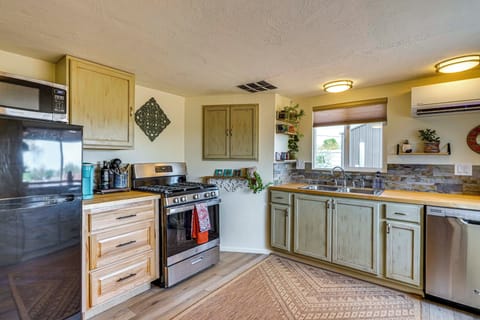 Kitchen | Blender | Keurig Coffee Maker | Cooking Basics | Toaster | Spices