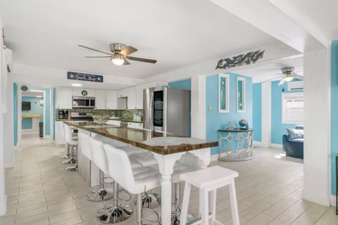 Dining space-unit B