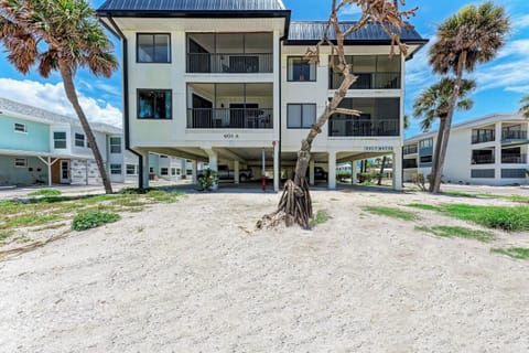 Anna Maria Island Beach Sands 202