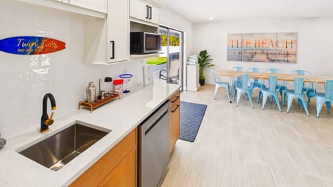 Kitchenette in gathering space suite A