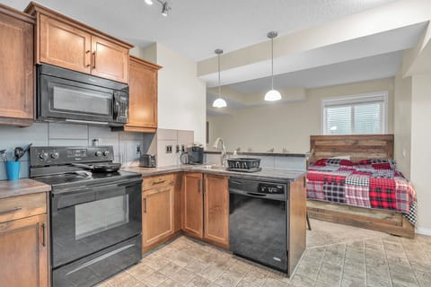 Suite kitchen with basic amenities