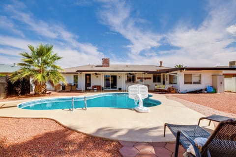 Sun City Vacation Rental | 3BR | 2BA | Step-Free Access | 1,368 Sq Ft