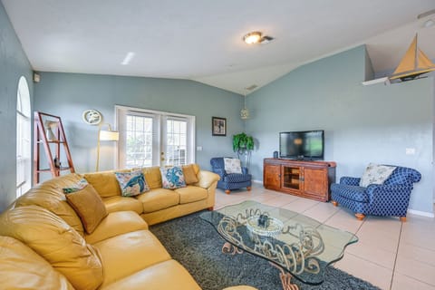 Naples Vacation Rental | 3BR | 2BA | 2,000 Sq Ft | Small Step to Enter