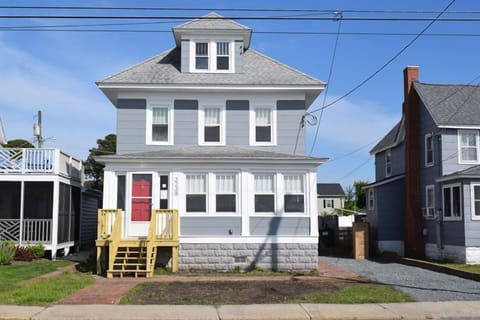 Island Time! A completely updated and restored Classic Waterman's Home with stunning Water Views!