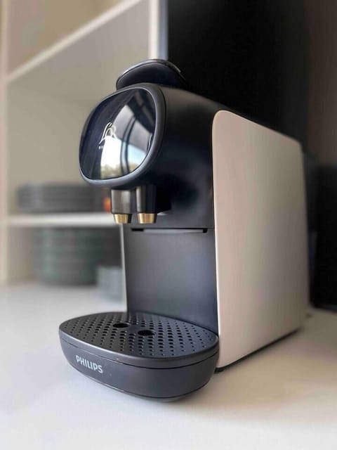 5a546c5b-4dfe-47fa-a78a-462f5a4b98cb