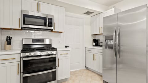 Newly renovated kitchen with all new appliances!